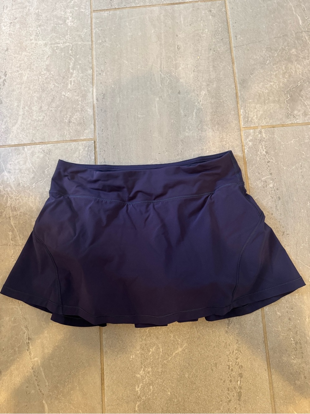 Lululemon skirt size 6